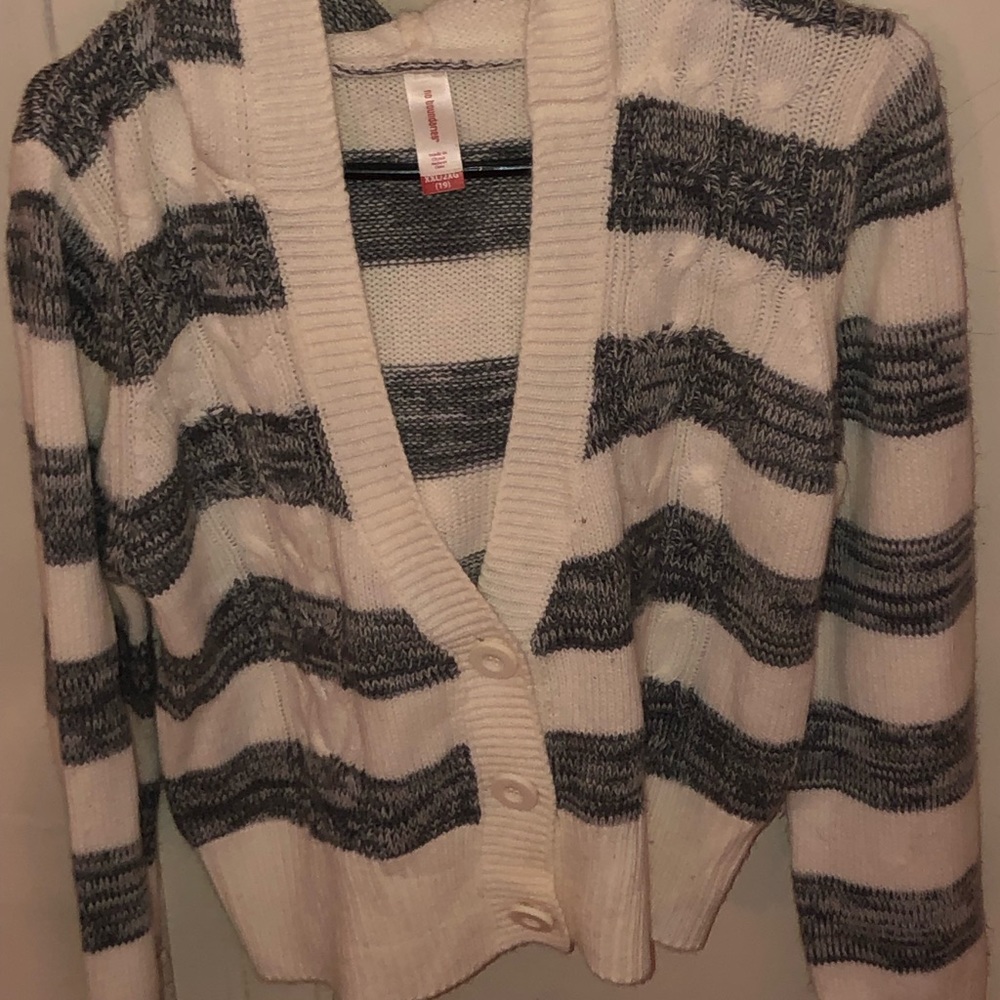 Xhilaration Sweater